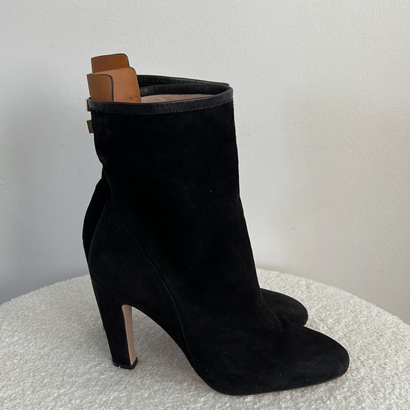 Stuart Weitzman Shoes - NEW Stuart Weitzman Boots